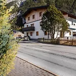 Luisa Apartmán